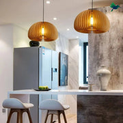 Hängelampe aus Holz Dschungel-Deko.de